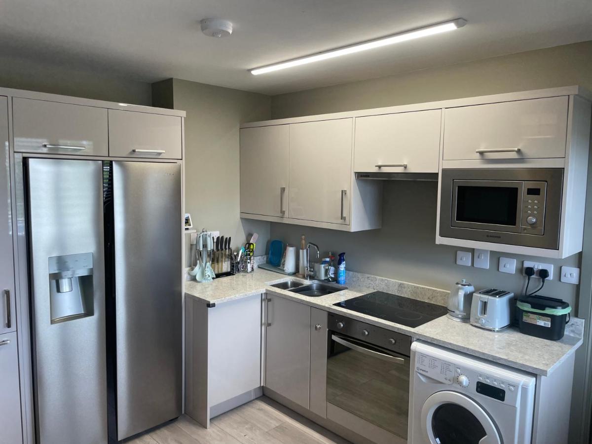 Small,Smart,Tidy 2 Bed Apartment Galway Buitenkant foto
