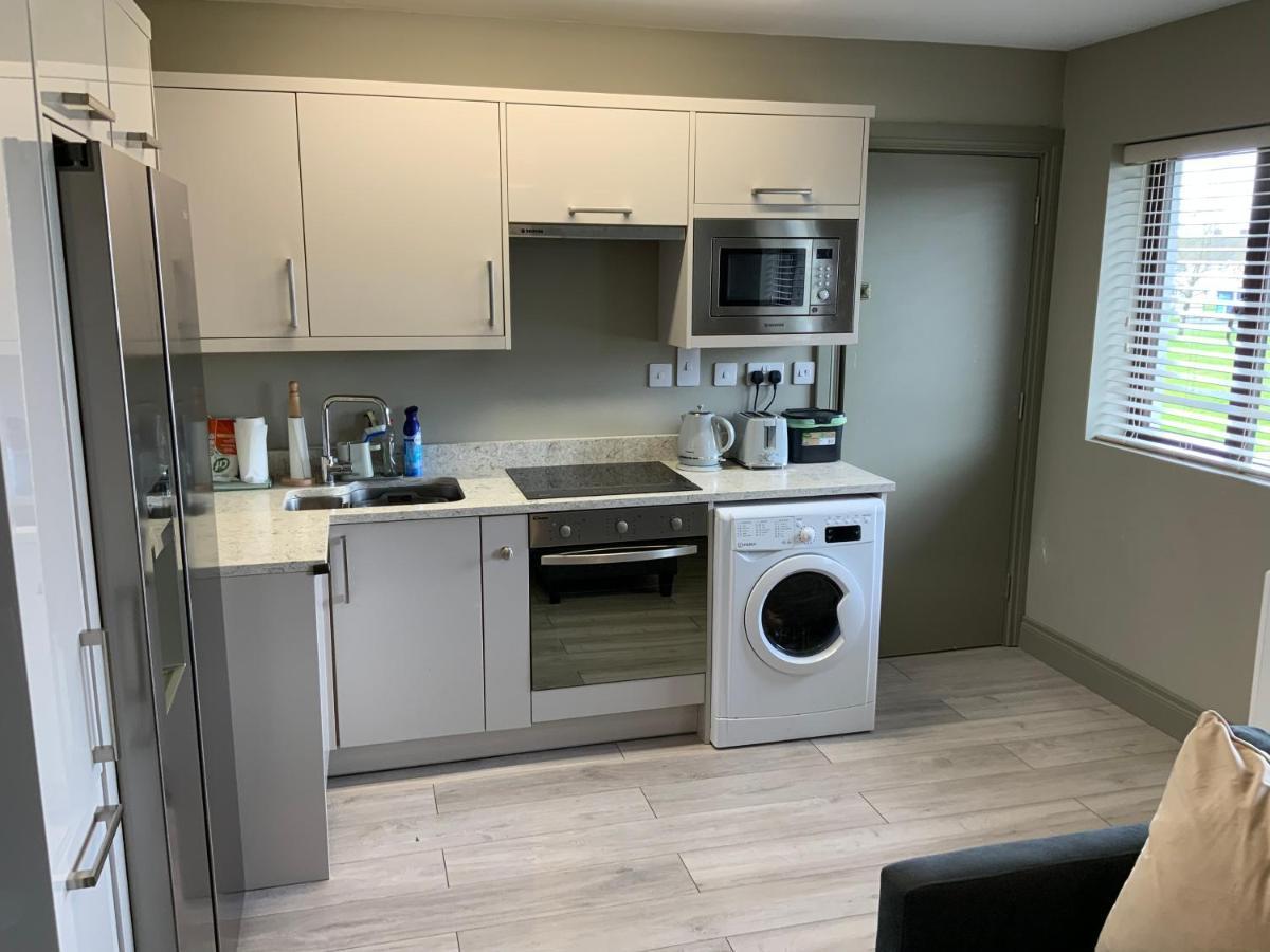 Small,Smart,Tidy 2 Bed Apartment Galway Buitenkant foto
