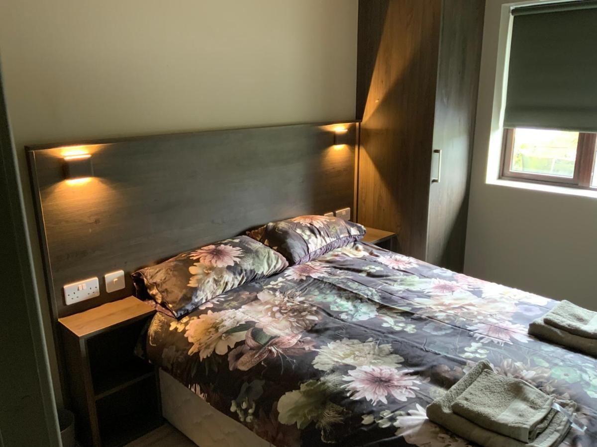 Small,Smart,Tidy 2 Bed Apartment Galway Buitenkant foto